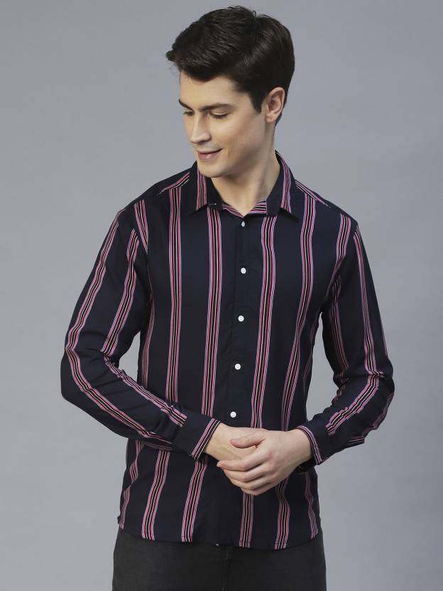 Men Slim Fit Striped Cut Away Collar Casual Shirt